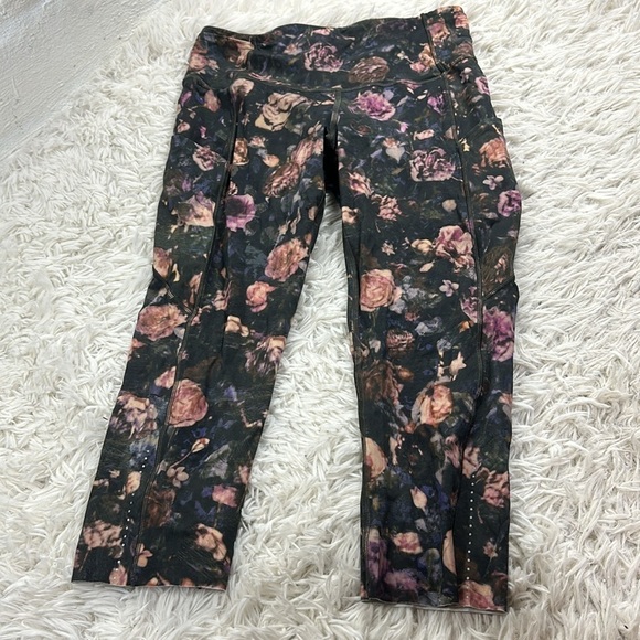 lululemon athletica Pants - Lululemon Fast & Free Crop II Nulux 19" Peony Multi
